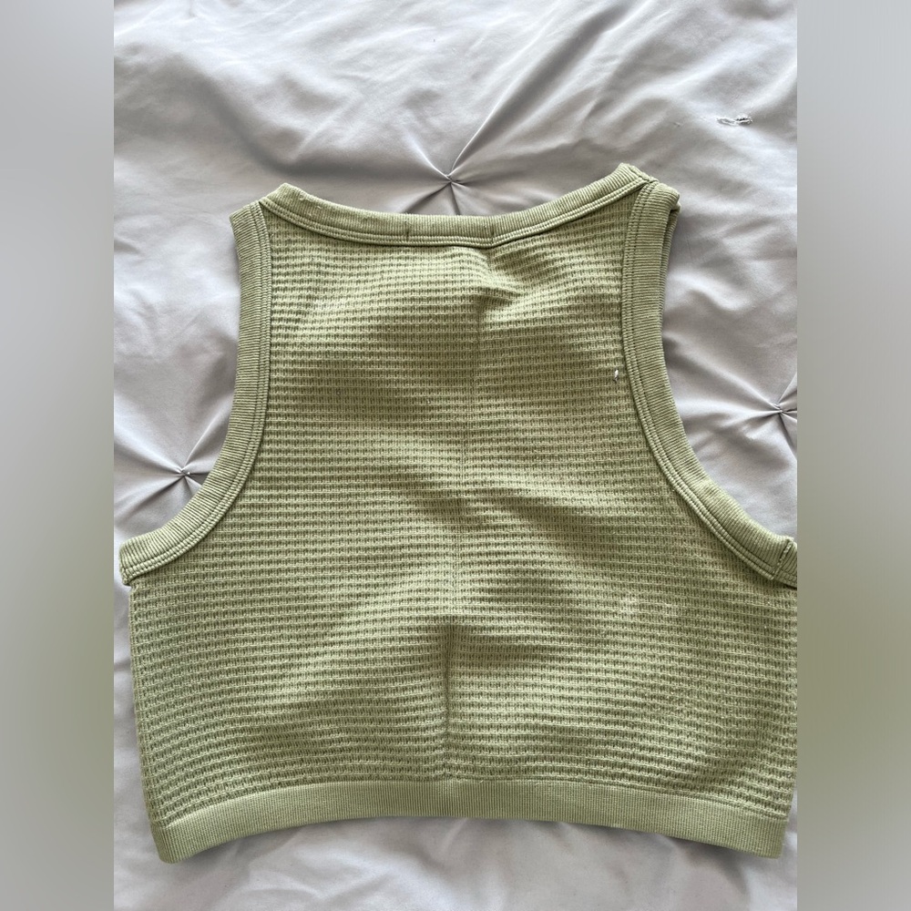 GREEN HALTER CROPPED TANK SIZE xs/s - Picture 3 of 4